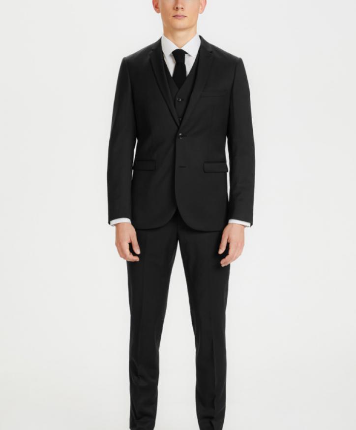 Svart kavaj 239,00€