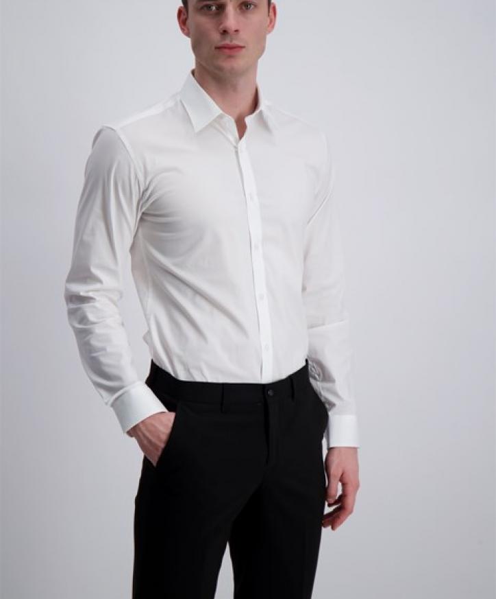 Vit slim skjorta