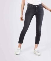 Mörkgråa korta jeans