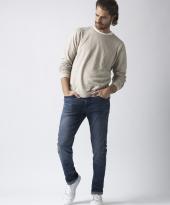 Ferry jeans på modell