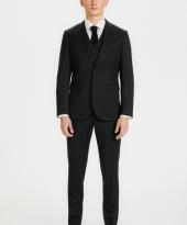 Svart kavaj 239,00€
